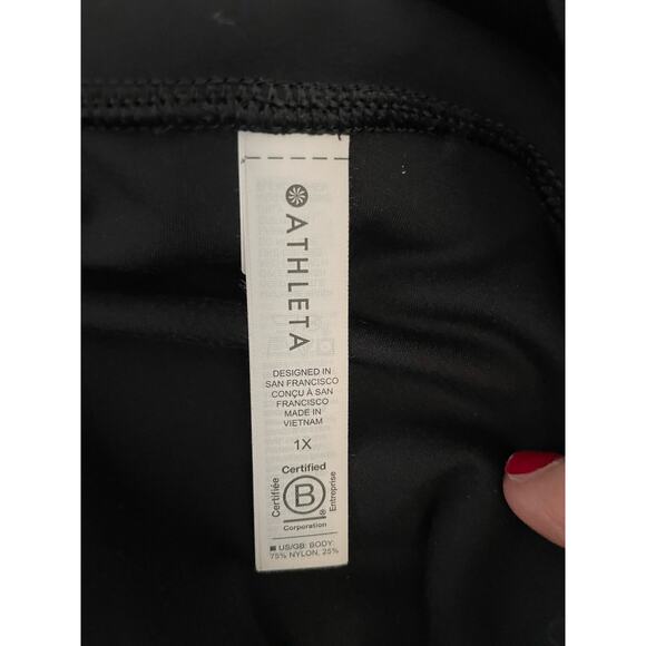 Athleta Salutation Stash High Rise Flare Pant Black Compression Waistband 1X - Picture 7 of 12